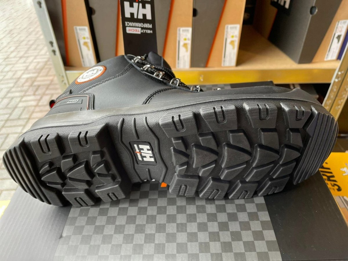 BUTY OBUWIE ROBOCZE HELLY HANSEN CHELSEA S3 r46 BUTY OBUWIE ROBOCZE HELLY HANSEN CHELSEA S3 r46
