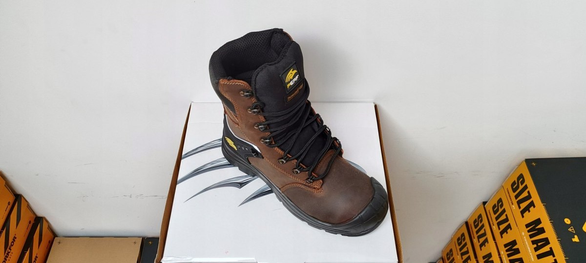 BUTY ROBOCZE BHP PERF RANGER SKÓRA S3 ROZ.42