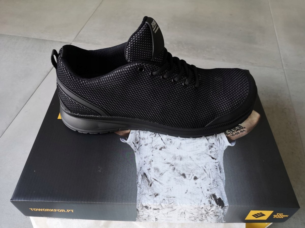 BUTY OBUWIE ROBOCZE BHP S1P SRC HRO X-FAST r. 40 - 46 BUTY OBUWIE ROBOCZE BHP S1P SRC HRO X-FAST r. 40 - 46